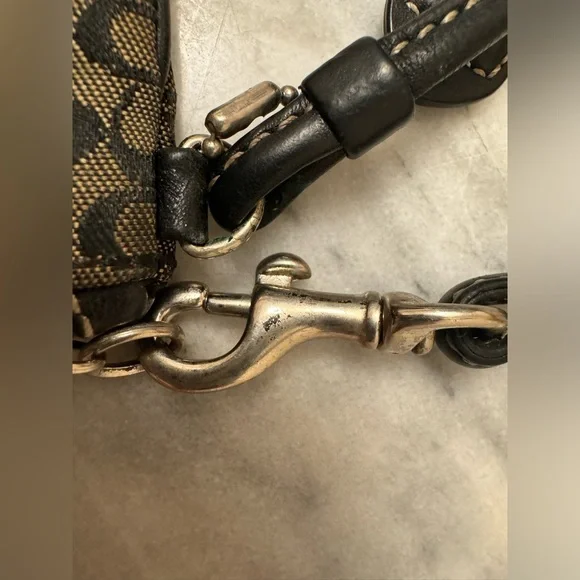 COACH Soho Brown and Black Mini Signature Buckle Wristlet EUC - Picture 7 of 10